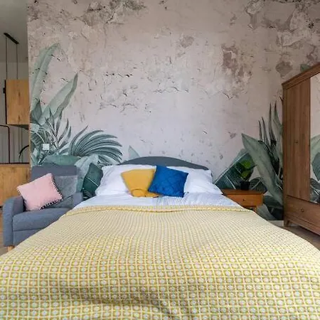 Cozy, Small Studio.great Location / Mala Kawalerka *