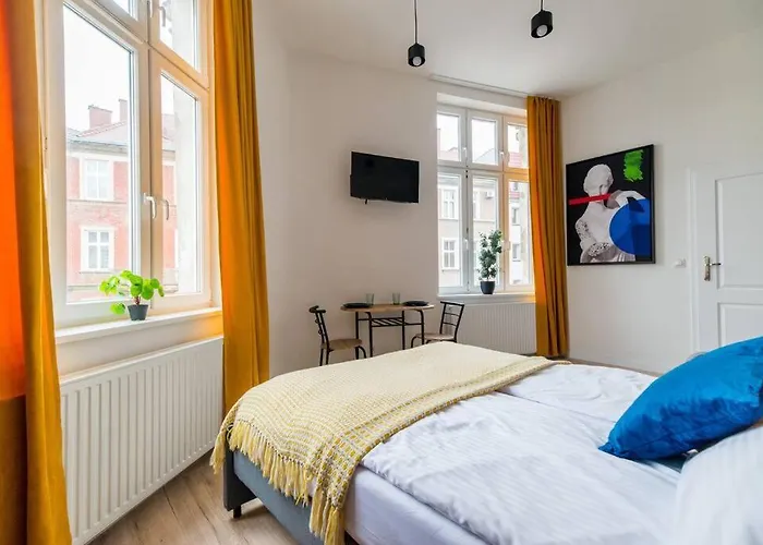 Apartment Cozy, Small Studio.great Location / Mala Kawalerka *