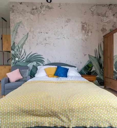 Cozy, Small Studio.great Location / Mala Kawalerka *